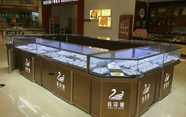 玻璃精品柜具體會有哪些不同的材質(zhì)